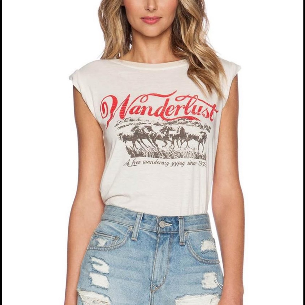 Very Rare Spell Wanderlust Tee Small Buttons